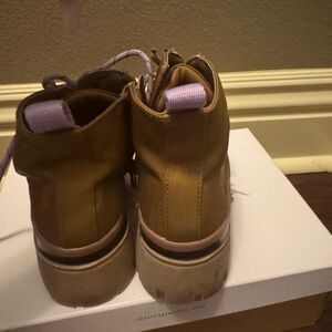 Girls/child booties size 2 gently worn brown with purple laces